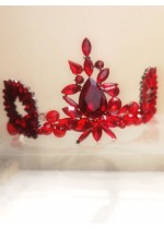 Сватбена корона с червени кристали Сваровски модел Absolute Red Rose by Rosie